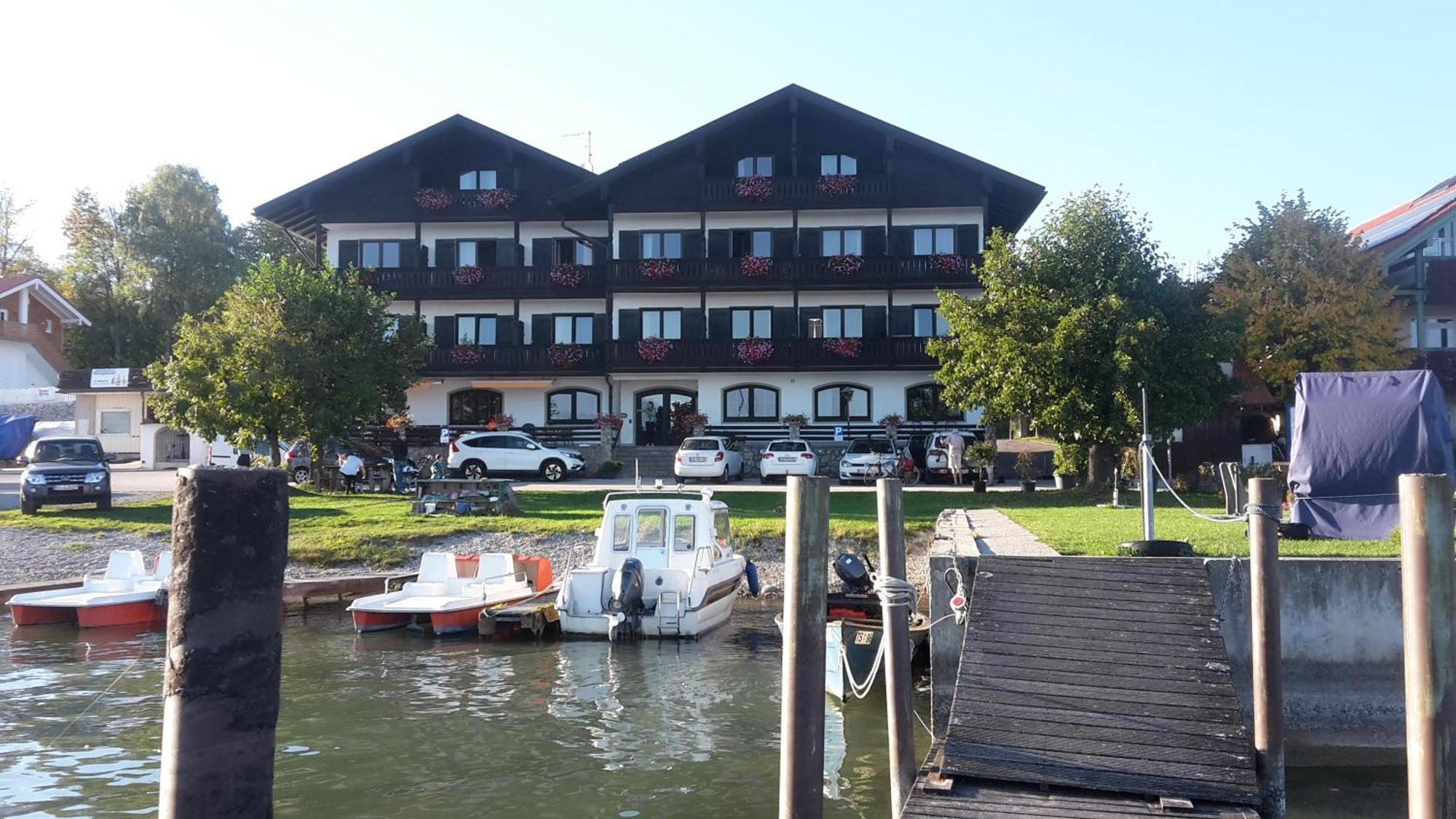 Gaestehaus Gruenaeugl Am See Гщад ам Киемзее Екстериор снимка